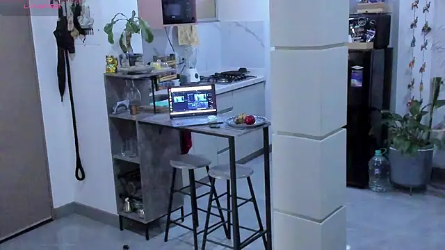 LadyNahir live