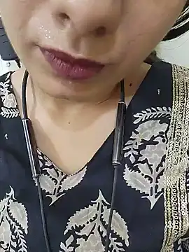 CuteSarikaLIVE live