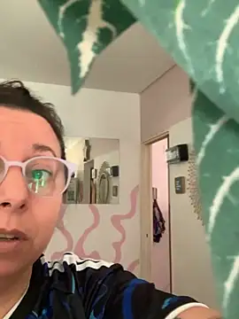 LupitaHaze live