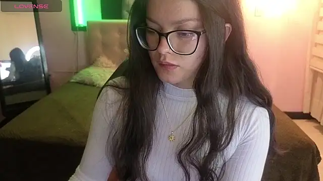 Sara_valderrama_ live