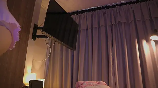 AitanaJhons_ live