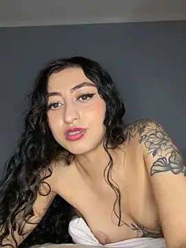 Dahlia_cortes live