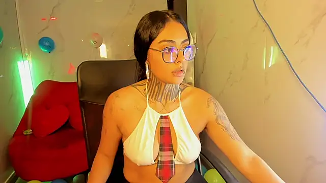 Lovely_celeste live