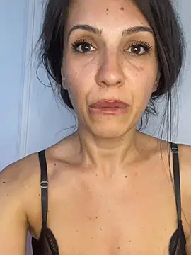 AlyaRei live
