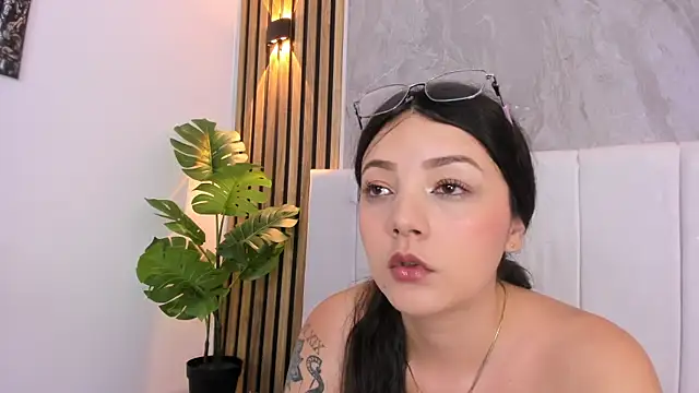 Samantha_Good live