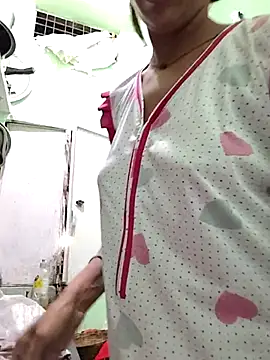 Sexy-Kajal2 live