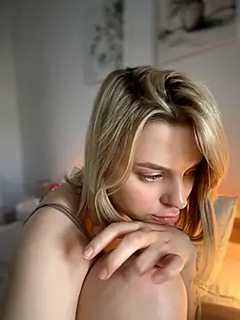 LilyFlamee live