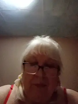 Alexia64231 live
