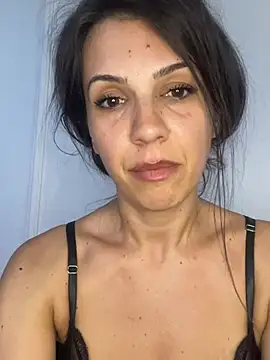 AlyaRei live