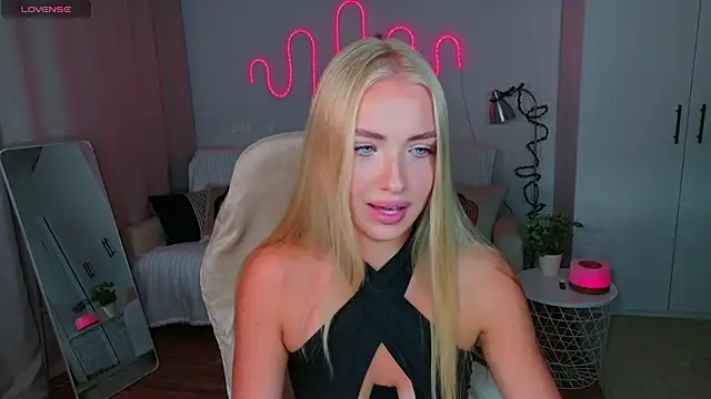 TessaGrays live