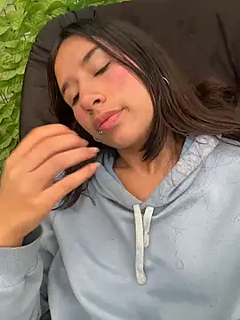 LilyRossi_ live