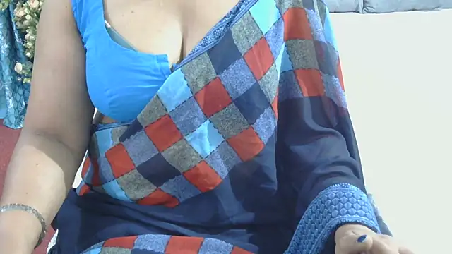 Mallu_Manisha live