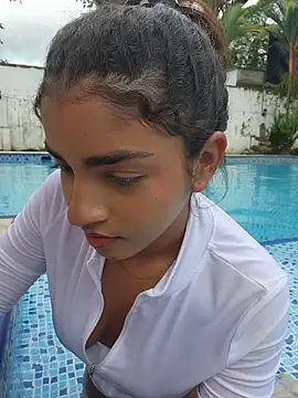 Milu_Luthor live
