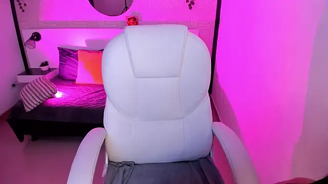 Britney_Collins_ live