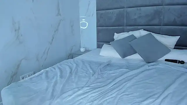 Chloee_White live