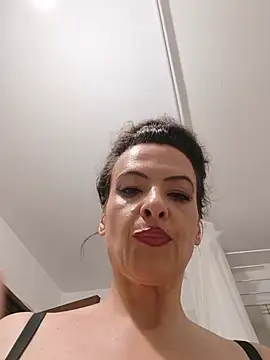 RebeccaNoble live