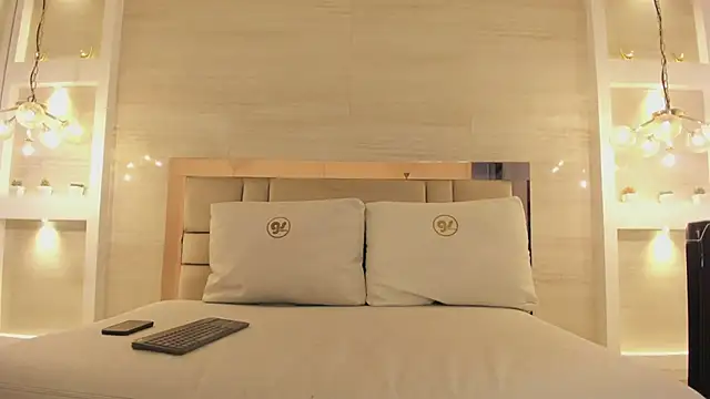 chloe_murray live