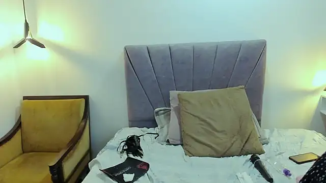 ScarletHoot_ live