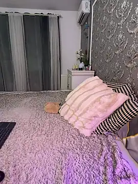 Olivia_Noor live