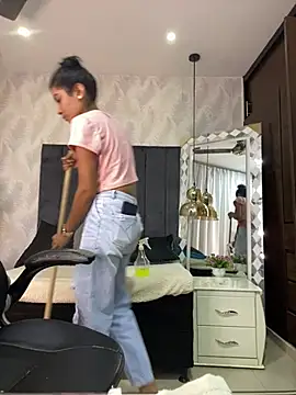 Auri__ live