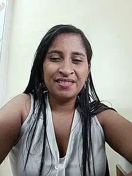 SofiaMendez1_ live