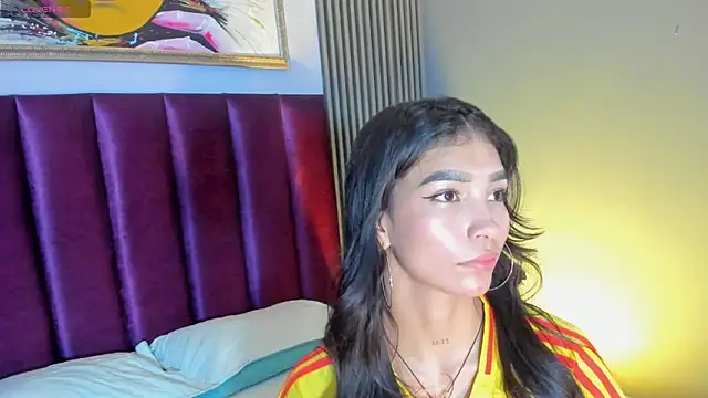 LauraAristizabal live