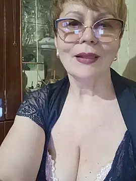 SophieBurns live