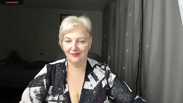 Mary-Leee profile