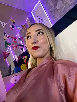 MollyCruz live