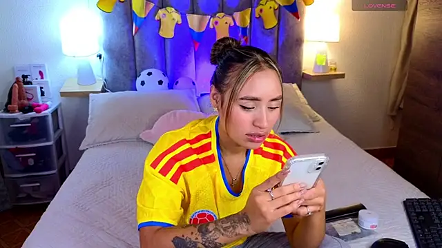 Victoria_Hils profile
