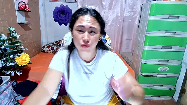 Filipina_Desire live