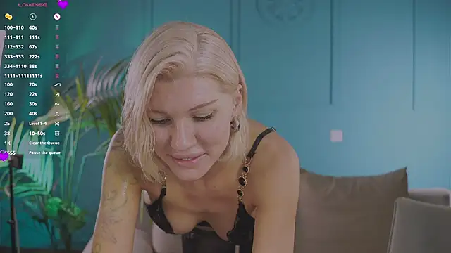 Lindsi_Luvviv live