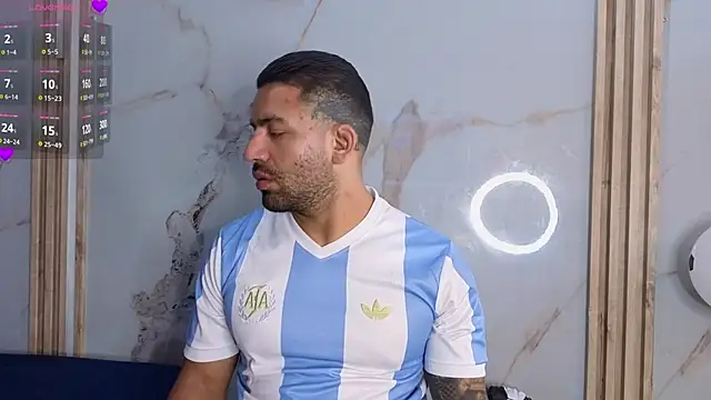 Lion_and_aria live
