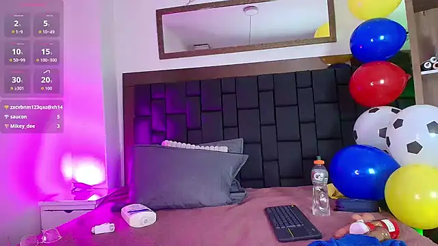 EllenaBoobs_ live