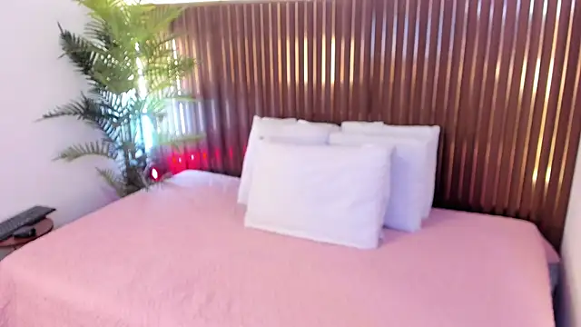 HoneyMilf_ live