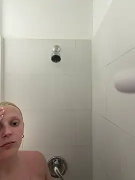 Blondebarbie21 live