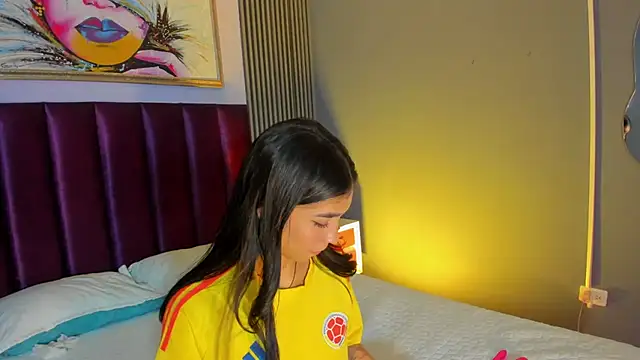 LauraAristizabal live