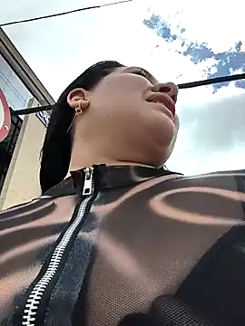 Kendra-daring live