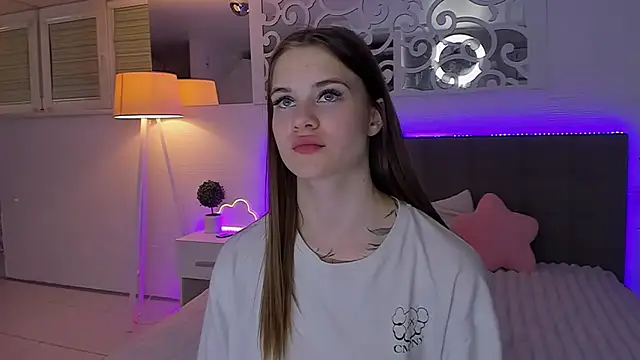 LuisaClover live