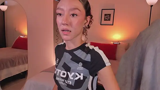 ChloeMoreti profile