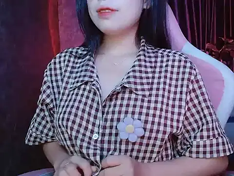 Julie_Ulie live