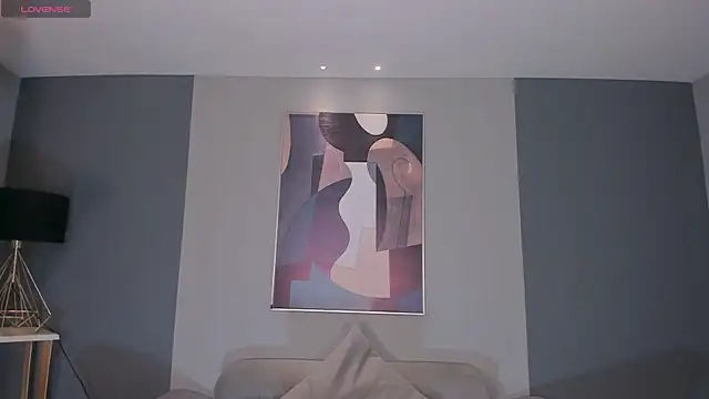 MilaLawrence live