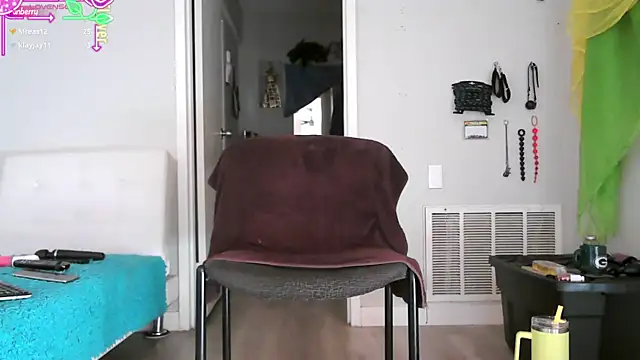 Queenanitadix live