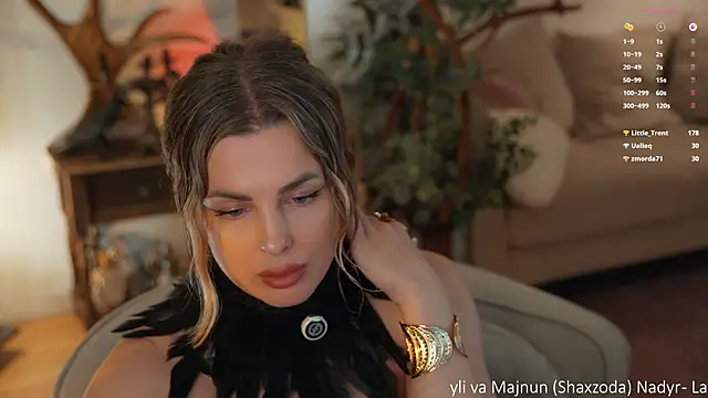 Lady--M live