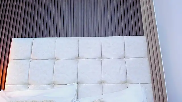 Mia_Malkovaa_ live