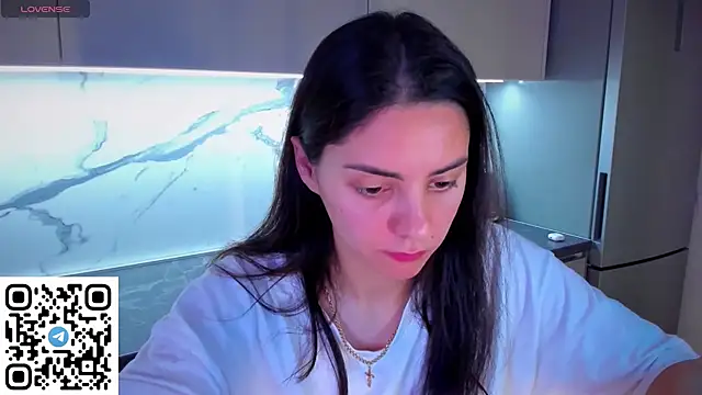 EmiliaZen live