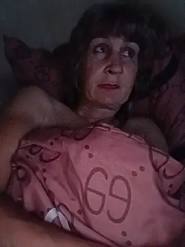 Laura_Kiss live