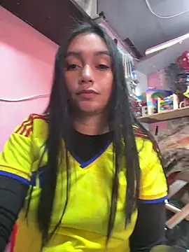 Ashely--jhonsons live