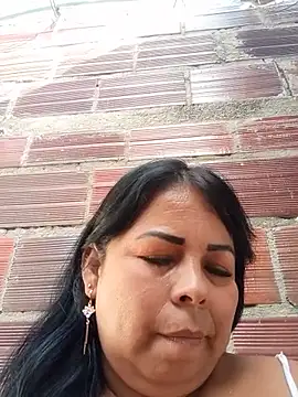 Mother-Big-tits live