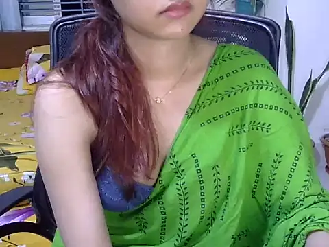 Maaya_khan live